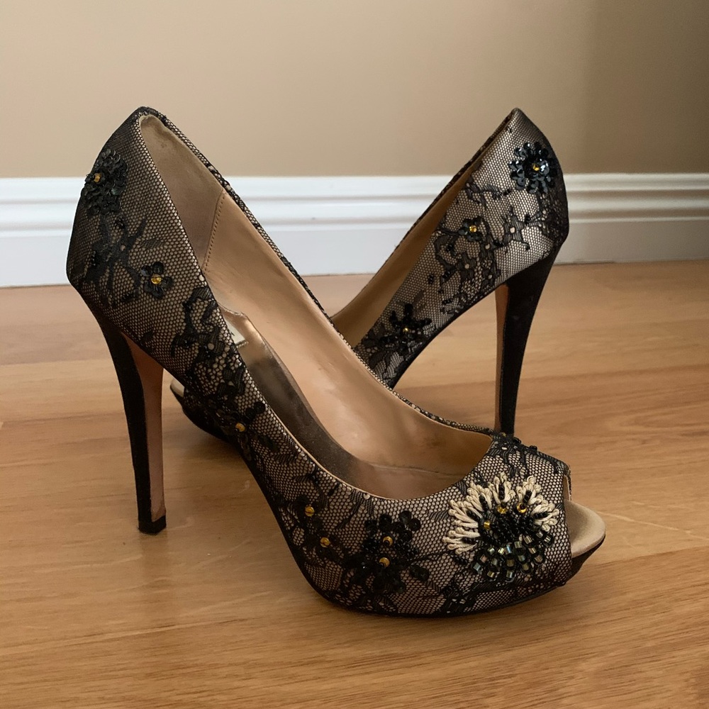 Badgley Mischka— Black Lace Beaded Pumps